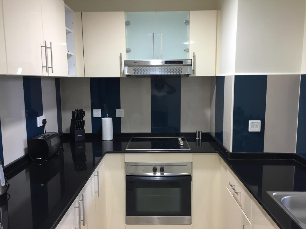 Espace Holiday Homes - Ocean Heights 14 Dubai Esterno foto