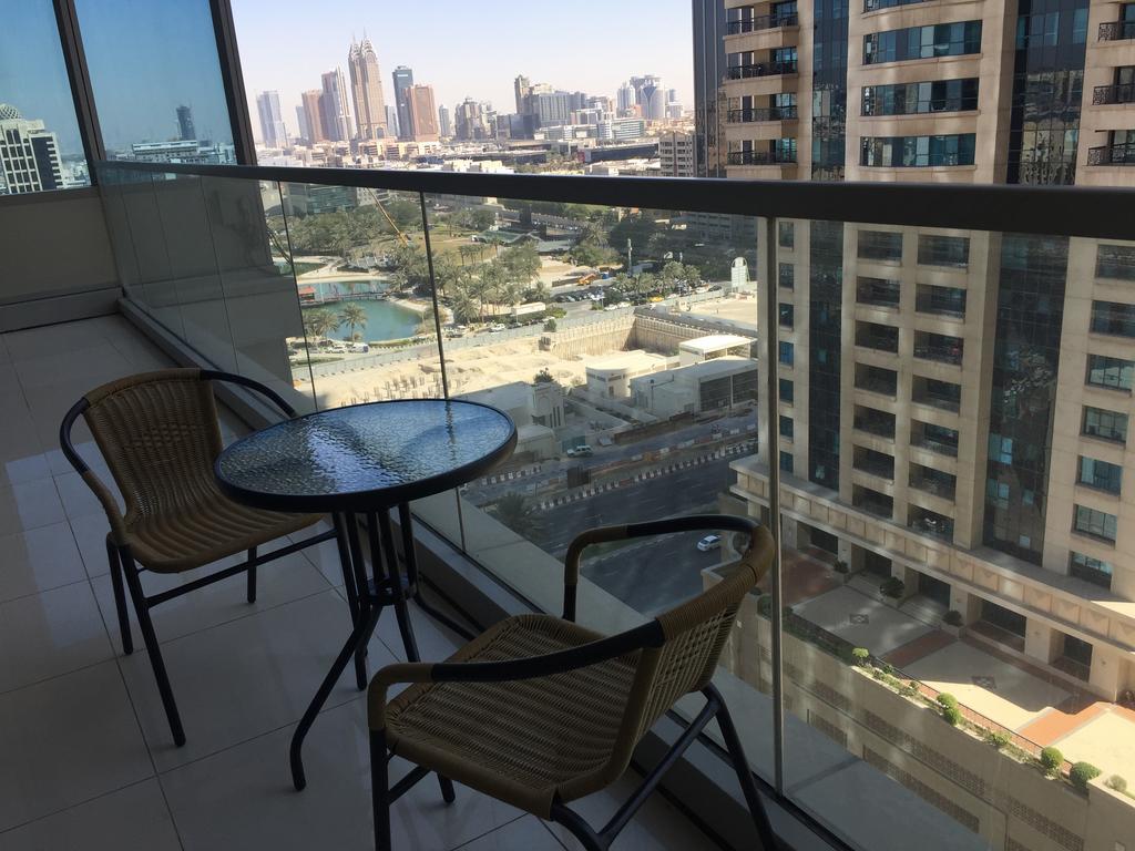 Espace Holiday Homes - Ocean Heights 14 Dubai Esterno foto