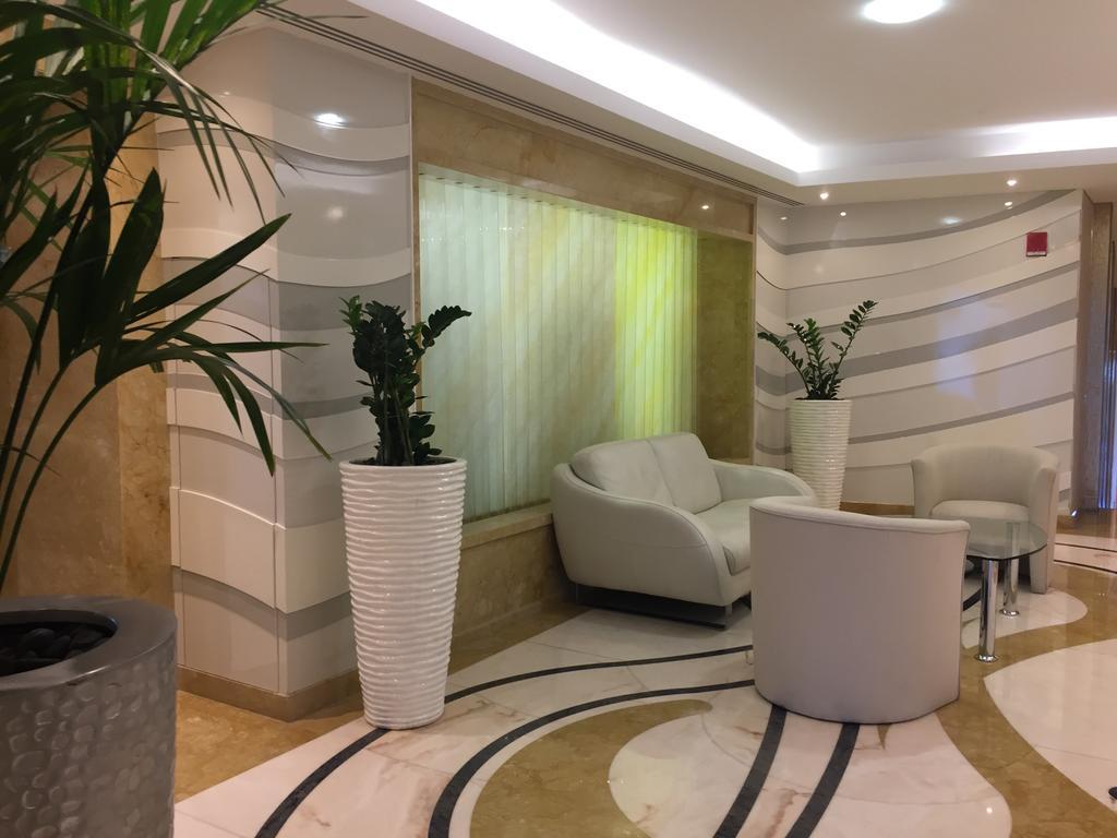 Espace Holiday Homes - Ocean Heights 14 Dubai Esterno foto