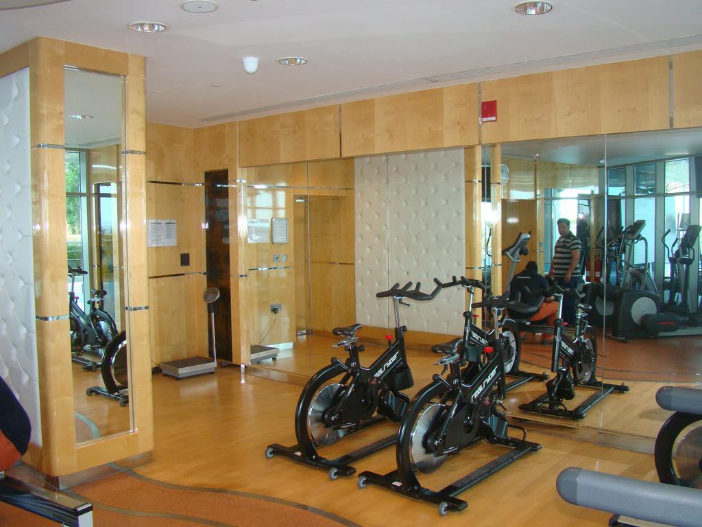 Espace Holiday Homes - Ocean Heights 14 Dubai Esterno foto