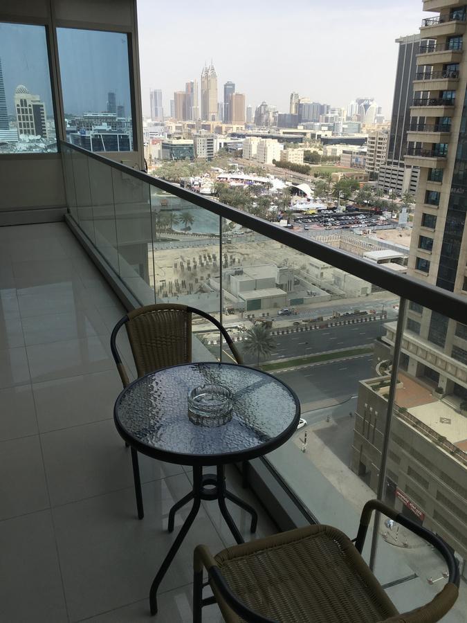 Espace Holiday Homes - Ocean Heights 14 Dubai Esterno foto